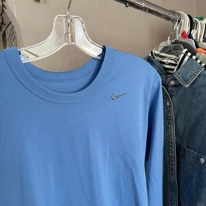 Nike Light Blue Long Sleeve Shirt, Lightweight Size M Medium